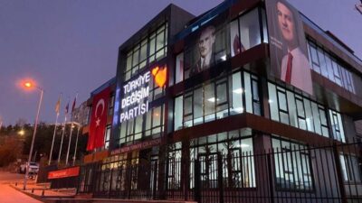 Yeni kurulan partinin Bursa örgütünde kriz!