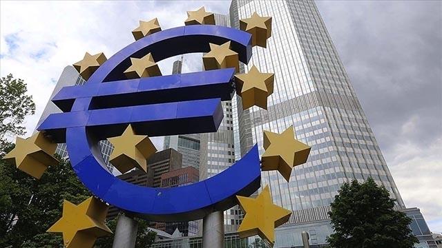 Euro Bölgesi’nde sanayi üretimi azaldı