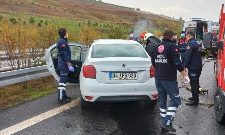 Bursa otobanında korkunç kaza! 4 kişi feci şekilde… Bursa'da tıra arkadan çarpan otomobildeki 4 kişi hayatını kaybetti.