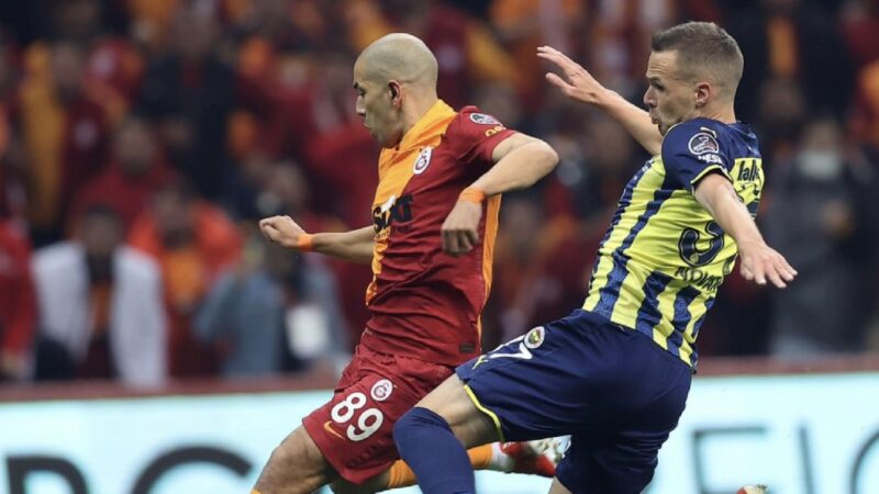 Spor Toto Süper Lig'in 13. haftasında oynanan derbide Fenerbahçe deplasmanda