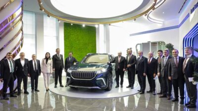 Bakan Varank ve Komisyon üyelerinden TOGG’a ziyaret