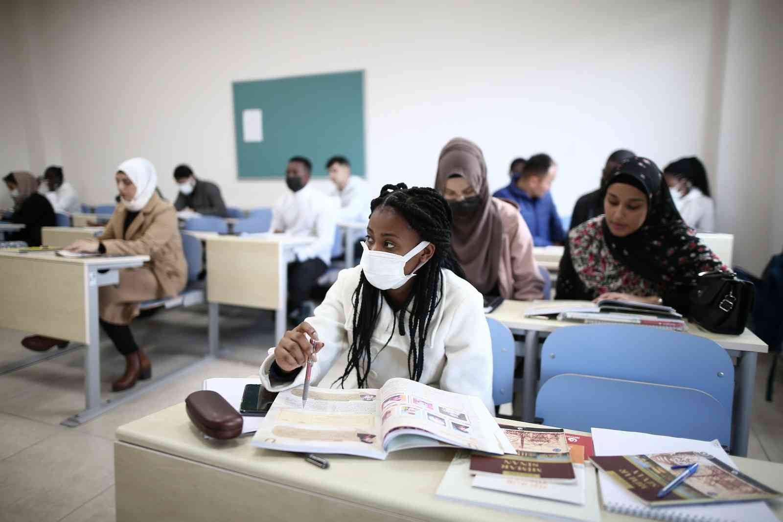 Bursa’da ’Birleşmiş Milletler’ gibi üniversite! Yüzde 10’u yabancı…