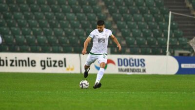 Bursasporlu eski futbolcudan alkışlanacak hareket!