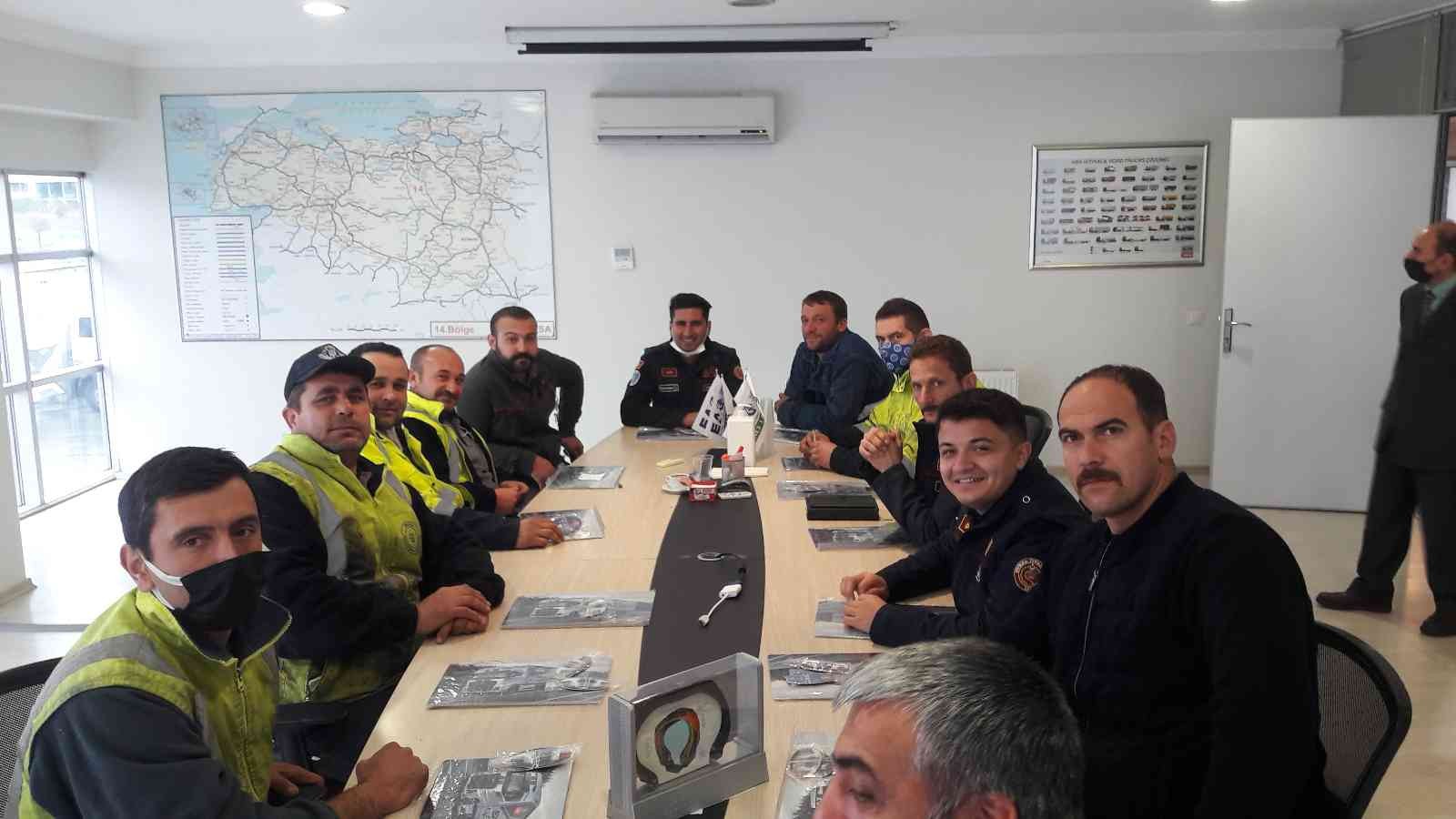 Saha personeline teknik eğitim Saha personeline teknik eğitim