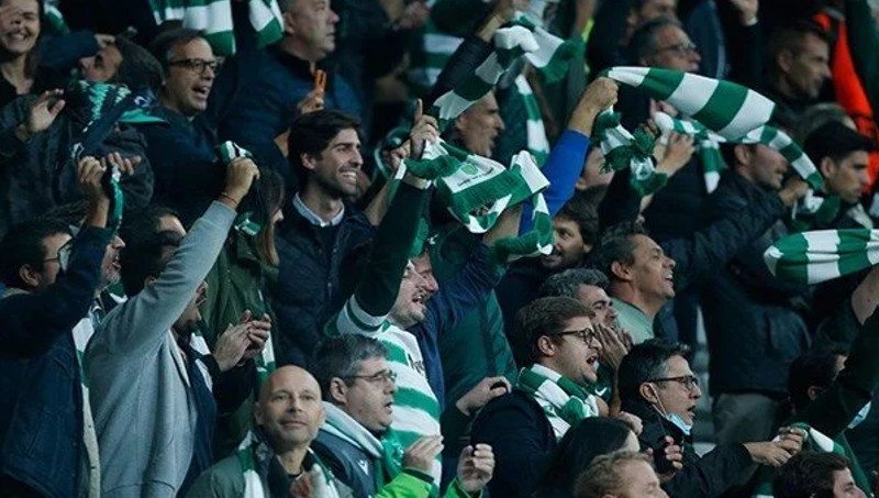 Sporting-Beşiktaş maçı öncesi taraftarlar arasında kavga çıktı