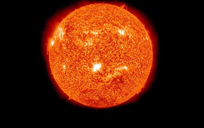 SpaceWeather tarafından bir kez daha güneş patlaması uyarısı yayınlandı. Ancak,