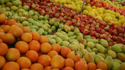 Bursa’da belediyeden uygun fiyatlı sebze ve meyve