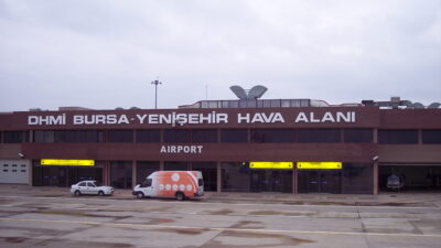 Yenişehir Havalimanı’nda kiralık rent a car alanı…