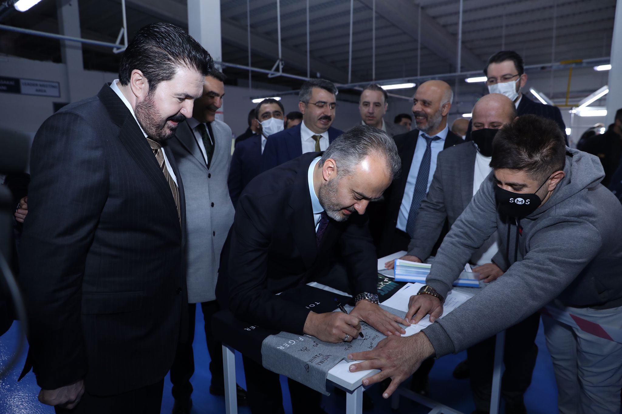 Yeşim Tekstil’in Bursa’dan önemli konukları! Ağrı’daki fabrikayı gezdiler… Yeşim Tekstil’in Bursa’dan önemli konukları! Ağrı’daki fabrikayı gezdiler…