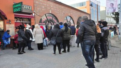 Döviz bürosuna gelen Bulgarlar şok yaşadı! ‘Bu çok ağır geldi kaldıramıyoruz’