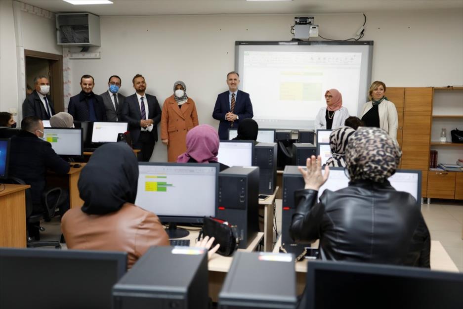 Başkan Taban İNESMEK kurslarını ziyaret etti