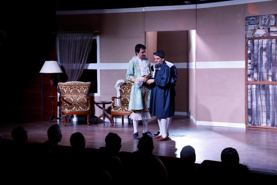 Moliere’nin Cimri’si İnegöllüleri kahkahaya boğdu