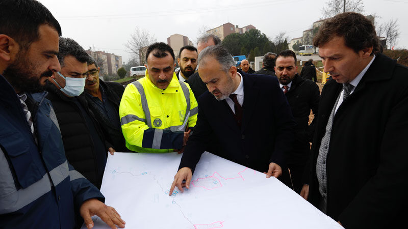 Bursa'nın 17 ilçesinde altyapıyı sil baştan yenileyen Bursa Büyükşehir Belediyesi,
