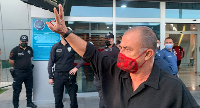 Fatih Terim takımla birlikte İtalya’ya gitti