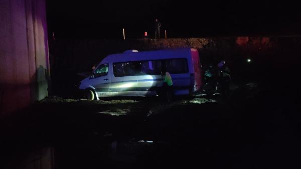 Bursa’da işçi servisi kaza yaptı! Yaralılar var Bursa’da işçi servisi kaza yaptı! Yaralılar var