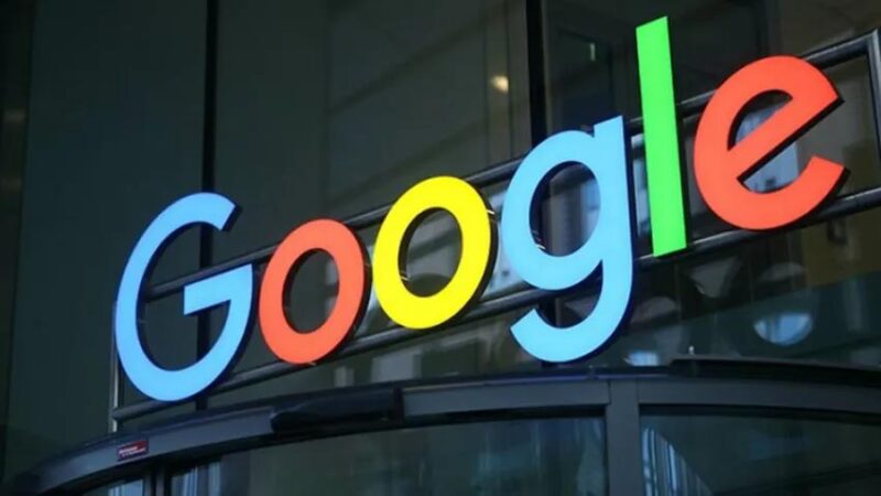 Google, 2021 yılında en popüler internet sitesi olarak yerini kaptırdı.