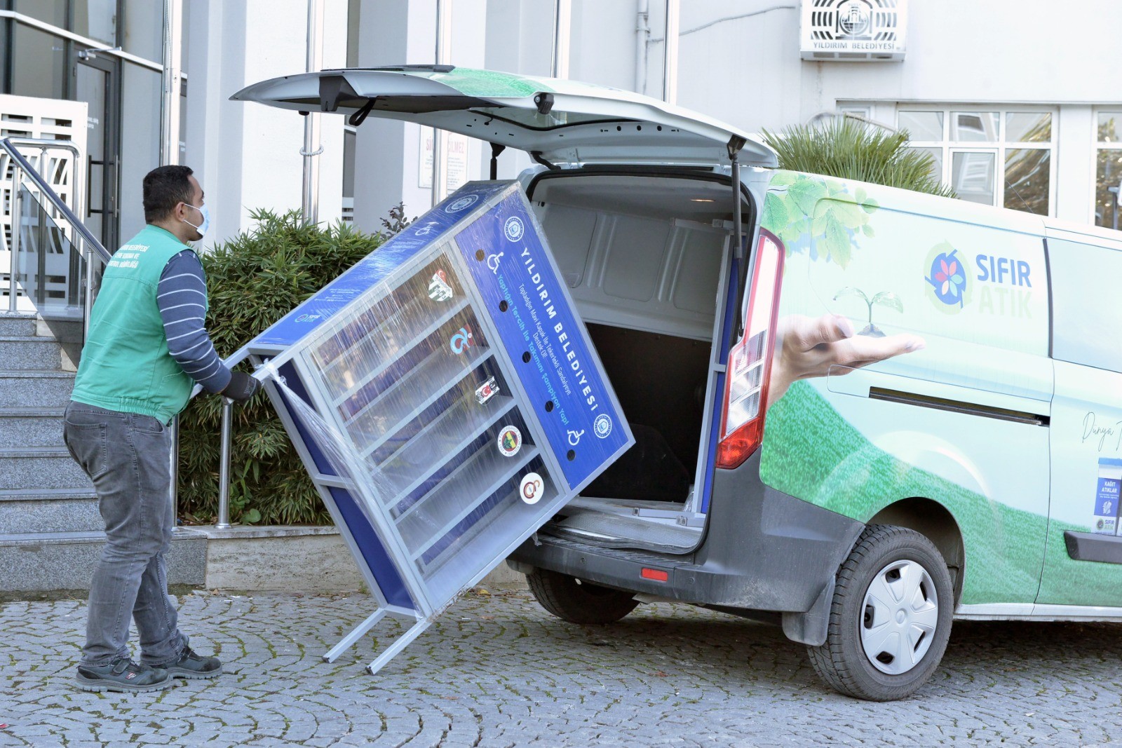 Yıldırım’da mavi kapaklar tekerlekli sandalyeye dönüşüyor