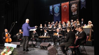 Türk Müziği Derneği kuruluşunun 1.yıl dönümü sebebiyle geçekleştirilen Türk sanat