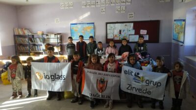 Bursa İnegöl’de dağcılar Bitlis’te yürekleri ısıttı