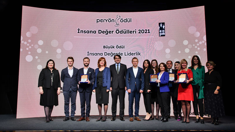 PERYÖN İnsana Değer Ödülleri sahipleri buldu