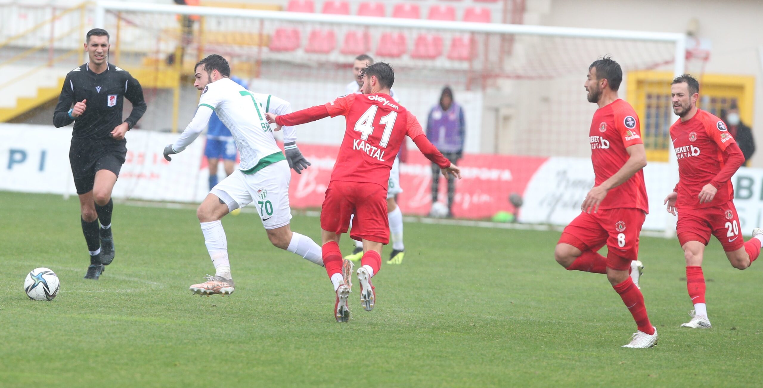Bursaspor Ümraniye’de dağıldı! Bursaspor Ümraniye’de dağıldı!