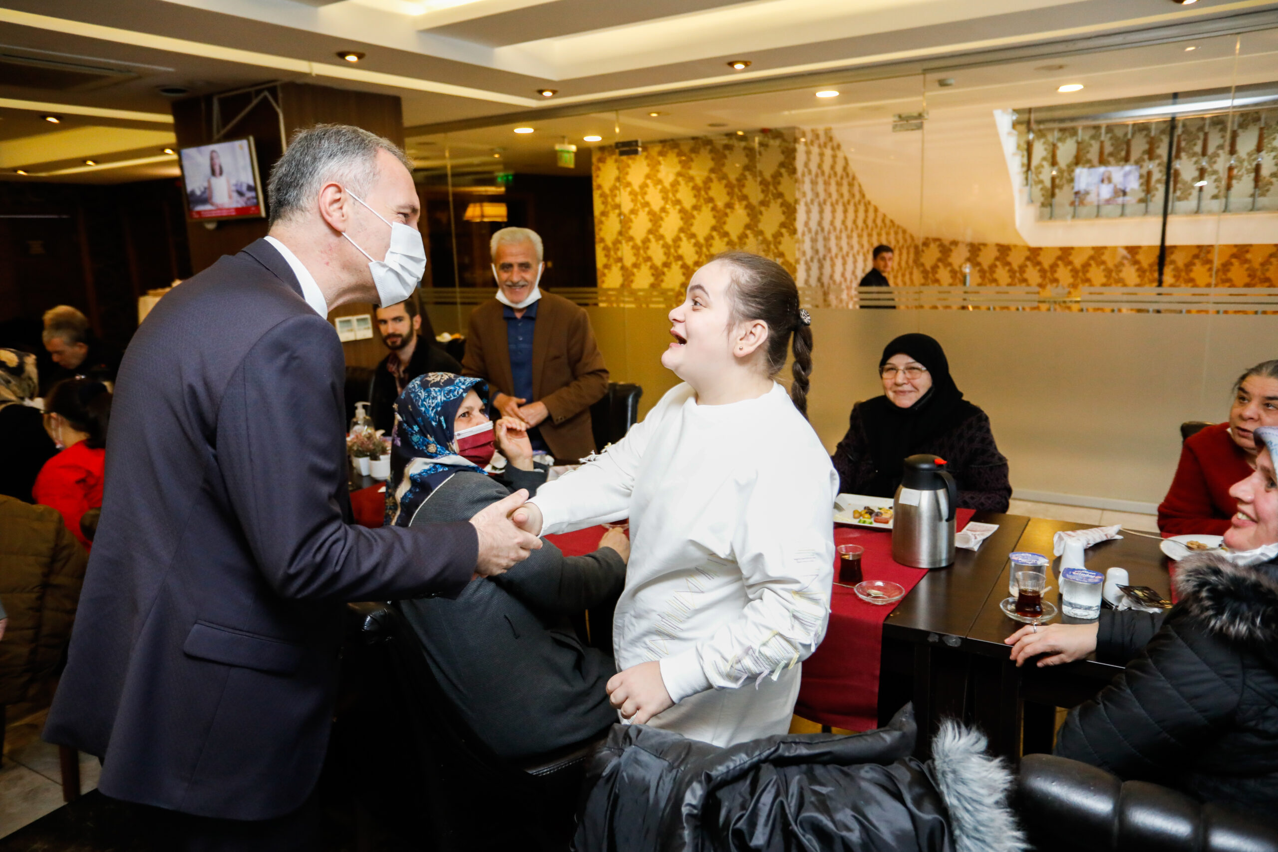 Engelli bireylerimiz başımızın tacı Engelli bireylerimiz başımızın tacı