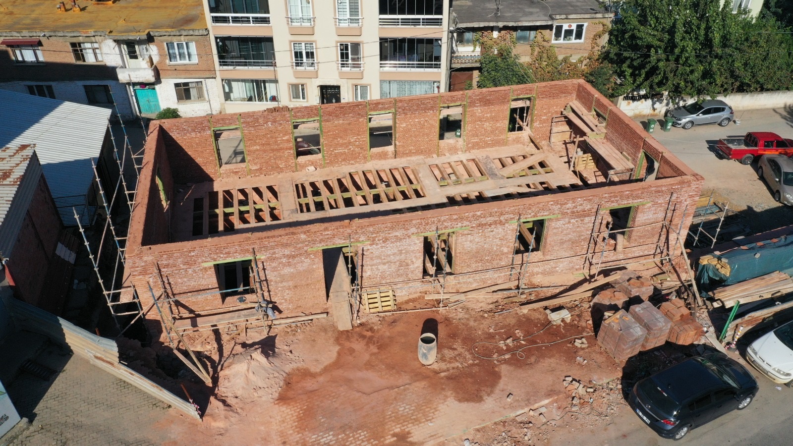 Kestel Millet Kıraathanesi ve Kütüphanesi yüzde 85 tamamlandı