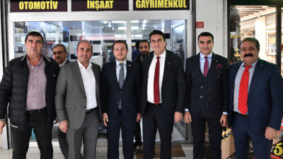 Başkan Dündar, Bursa Van Dernekleri Federasyonu’nu ziyaret etti