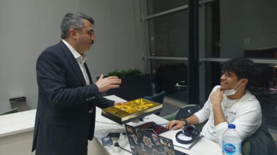 Başkan Yılmaz’dan öğrencilere ‘gece sürprizi’