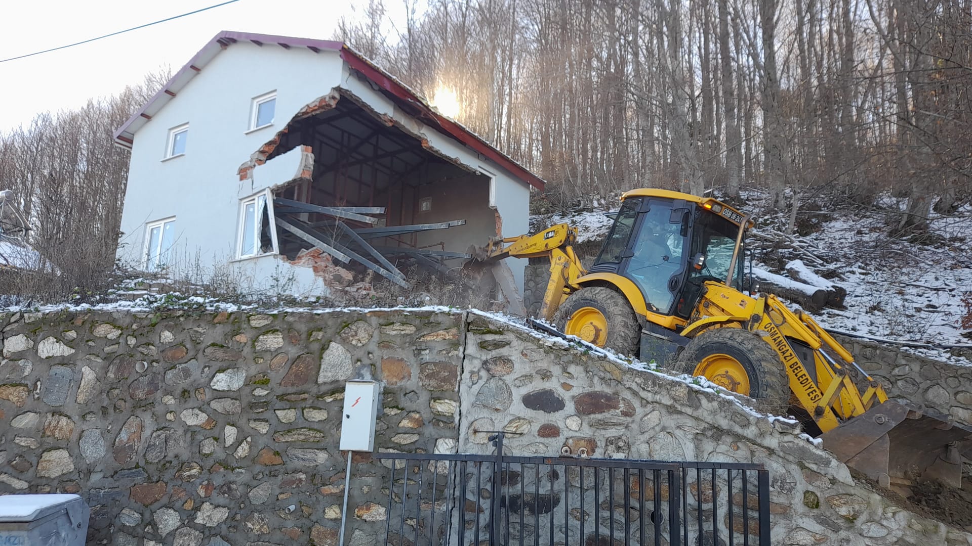Uludağ kaçak yapılardan temizleniyor
