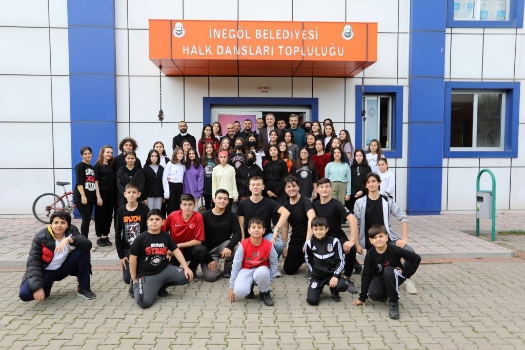 Başkan Taban Halk Dansları Topluluğunu ziyaret etti