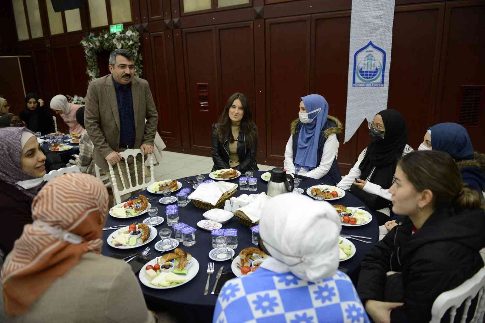 Başkan Yılmaz misafir öğrencileri ağırladı