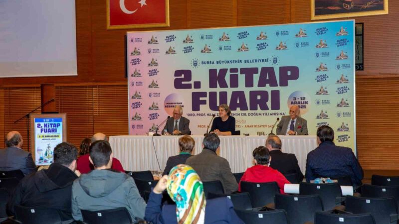 Bursa’da ünlü yazarlar okurlarıyla buluşuyor Bursa Büyükşehir Belediyesi tarafından bu yıl ikincisi düzenlenen ve Türkiye’nin