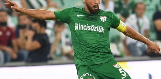 Bursaspor’a o oyuncuyla yollar ayrılıyor mu? Bursaspor’a o oyuncuyla yollar ayrılıyor mu?