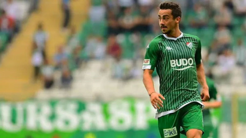 Flaş iddia! Emirhan İngiltere yolunda Flaş iddia! Emirhan İngiltere yolunda