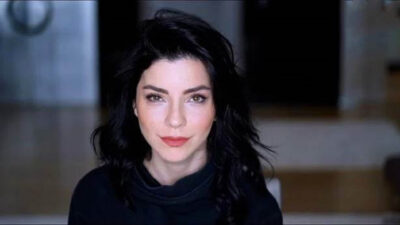 Yeni sevgilisiyle görüntülendi!