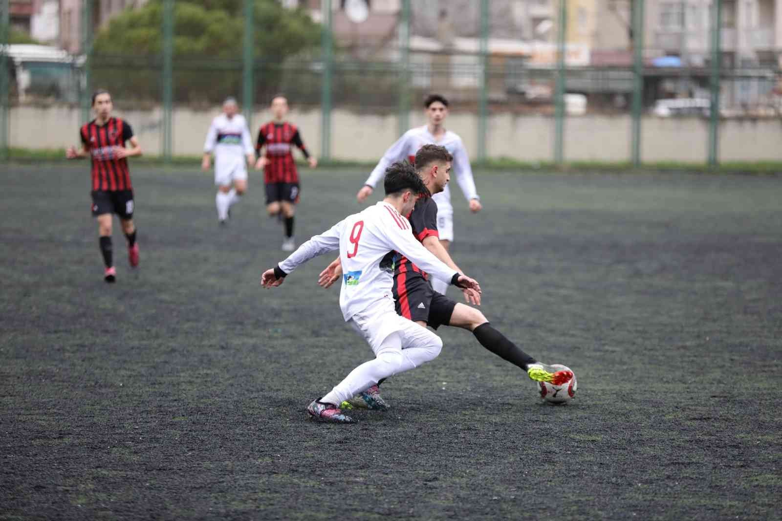 Gemlik Belediyespor lige galibiyetle başladı