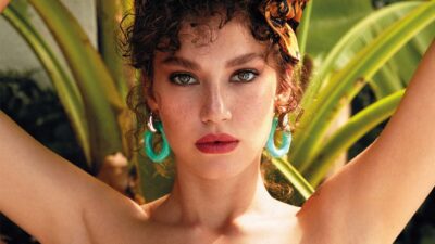 Melisa Şenolsun’un elbisesi sosyal medyayı salladı