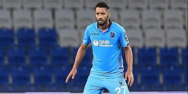 Savunmaya Mustafa Akbaş mı? Savunmaya Mustafa Akbaş mı?