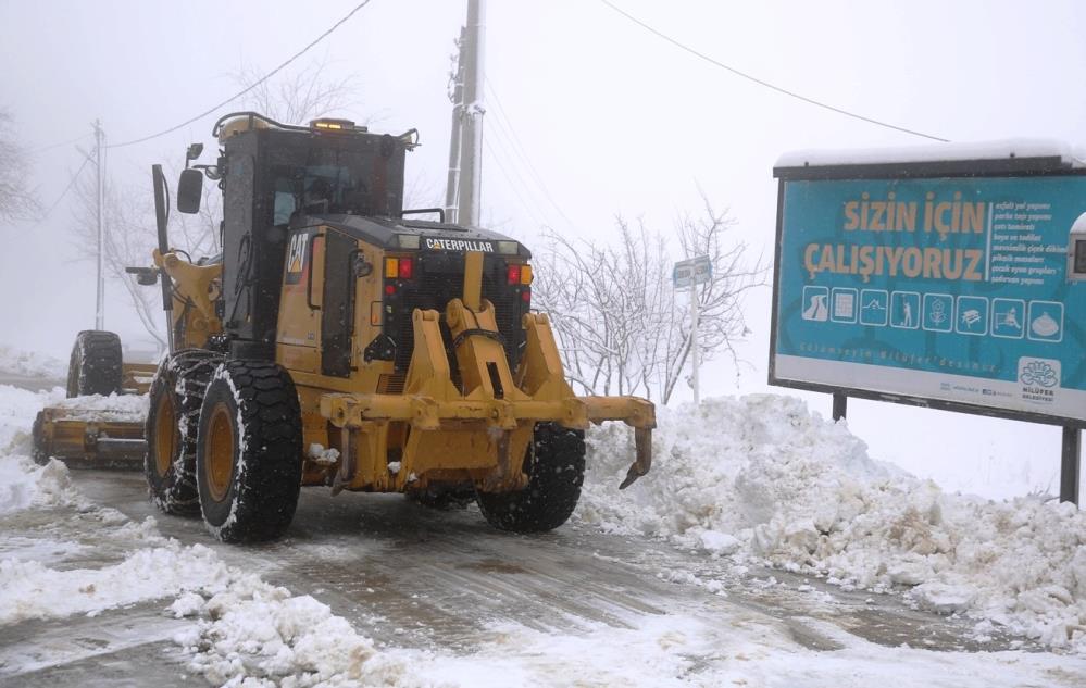 Bursa’da karla yoğun mücadele!