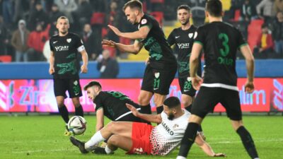 Bursaspor’a yazık oldu! Gaziantep’te son penaltıda yıkıldılar…