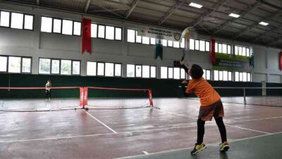 Bursalı minik raketler profesyonelleri aratmadı