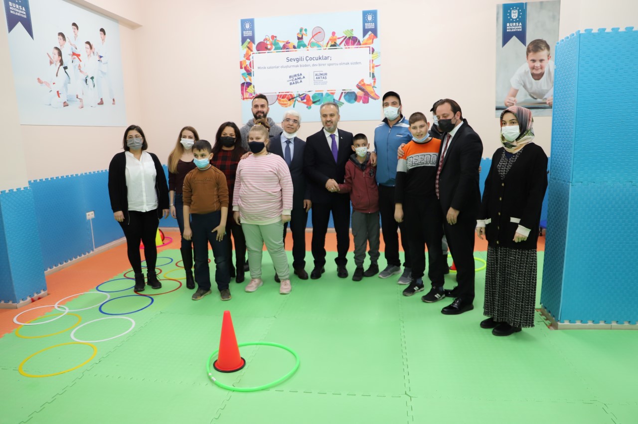 Mustafa Çağlar Özel Eğitim Okulu’nda anlamlı açılış… Aktaş ve Gür sürpriz yaptı… Mustafa Çağlar Özel Eğitim Okulu’nda anlamlı açılış… Aktaş ve Gür sürpriz yaptı…