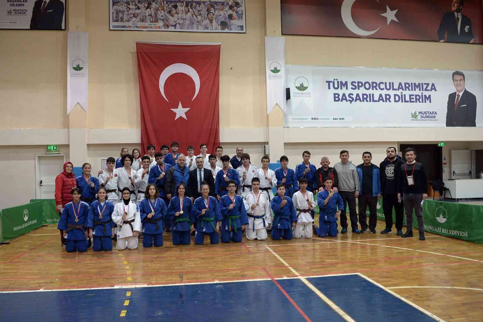 Osmangazili judocular madalyaya doymuyor Osmangazili judocular madalyaya doymuyor
