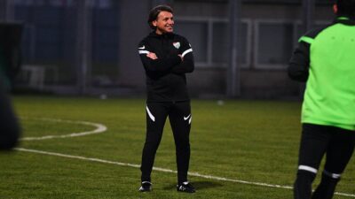 Bursaspor’da Tamer Tuna ilk antrenmanına çıktı