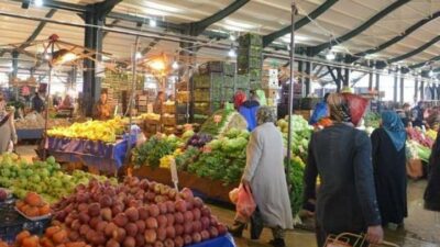 Bursa’nın çarpıcı ‘pazar’ tablosu! Tezgahlardaki fiyatlar geçen yıla göre…