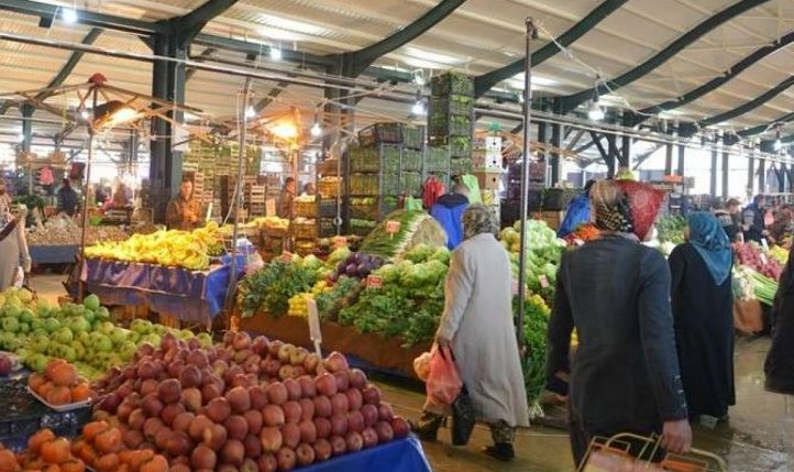 Bursa’nın çarpıcı ‘pazar’ tablosu! Tezgahlardaki fiyatlar geçen yıla göre…
