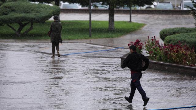 Bursalılar dikkat! Güneşe aldanmayın: Soğuk ve yağışlı hava…