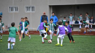 Bursaspor’dan futbol şenliği