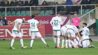 Bursaspor soyunma odasından sıcak görüntüler!